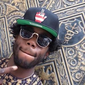 Meet your Posher, Aaron